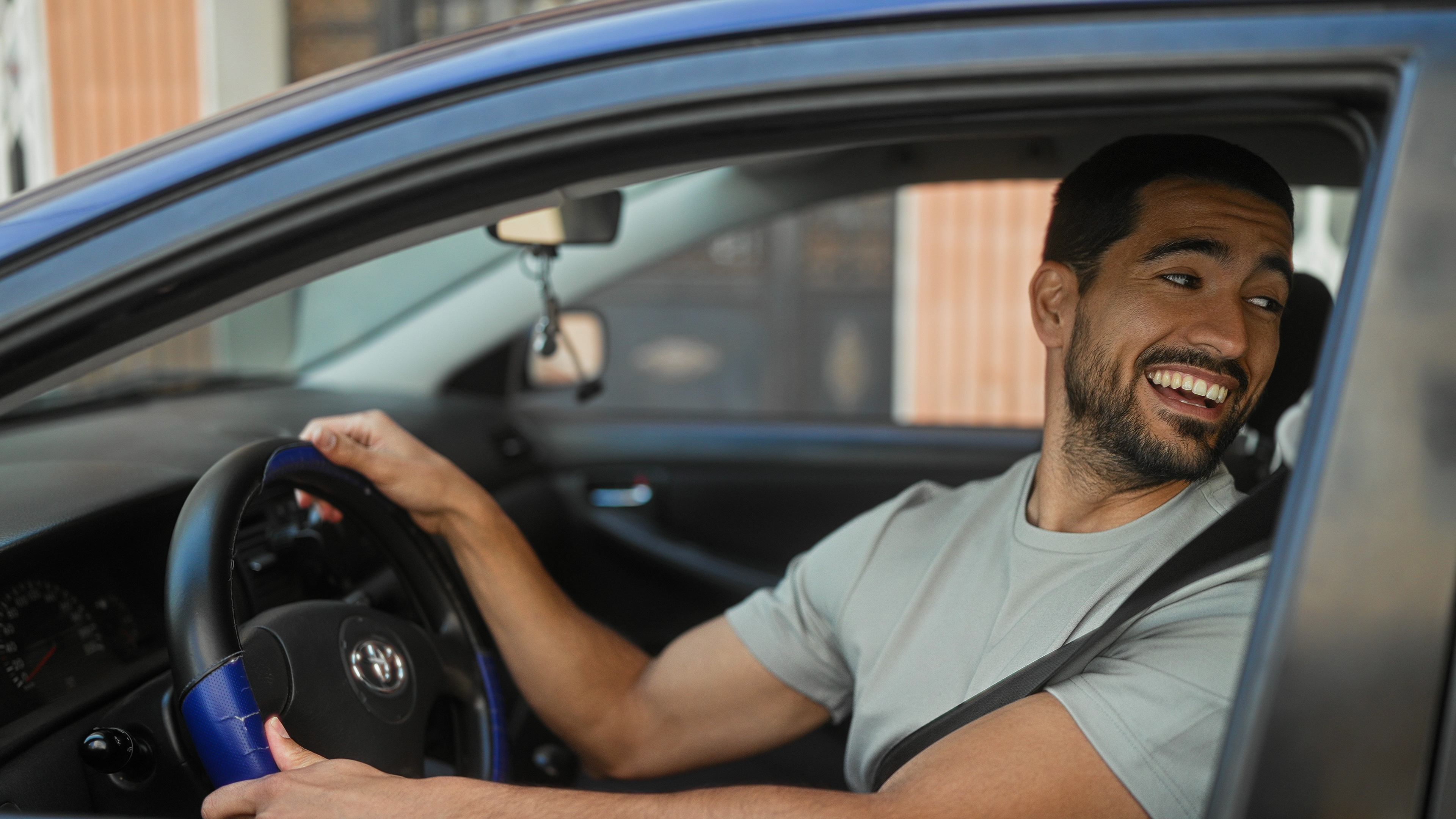 The “Car Seat Twist”: Why Reaching Backwards Causes&hellip;